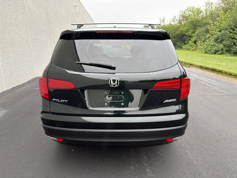 2016 Honda Pilot EX-L w/RES SUV photo 3