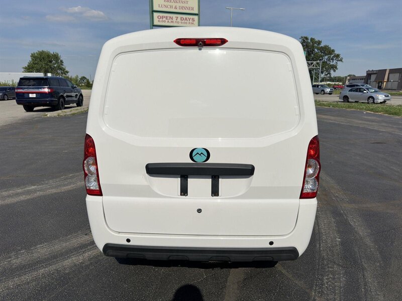 2024 Mullen ONE Van photo 3