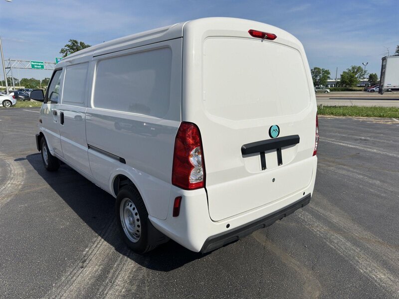 2024 Mullen ONE Van photo 4
