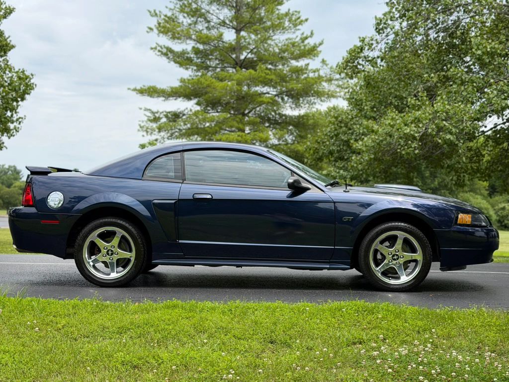 2003 Ford Mustang photo 4