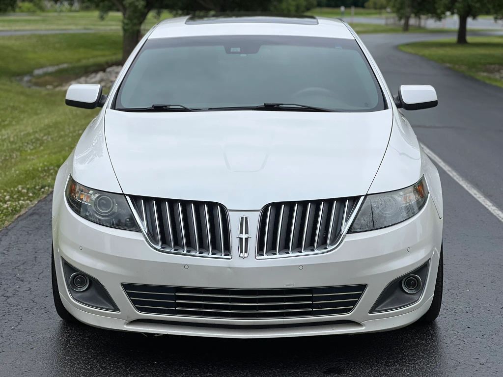 2012 Lincoln Mks photo 2