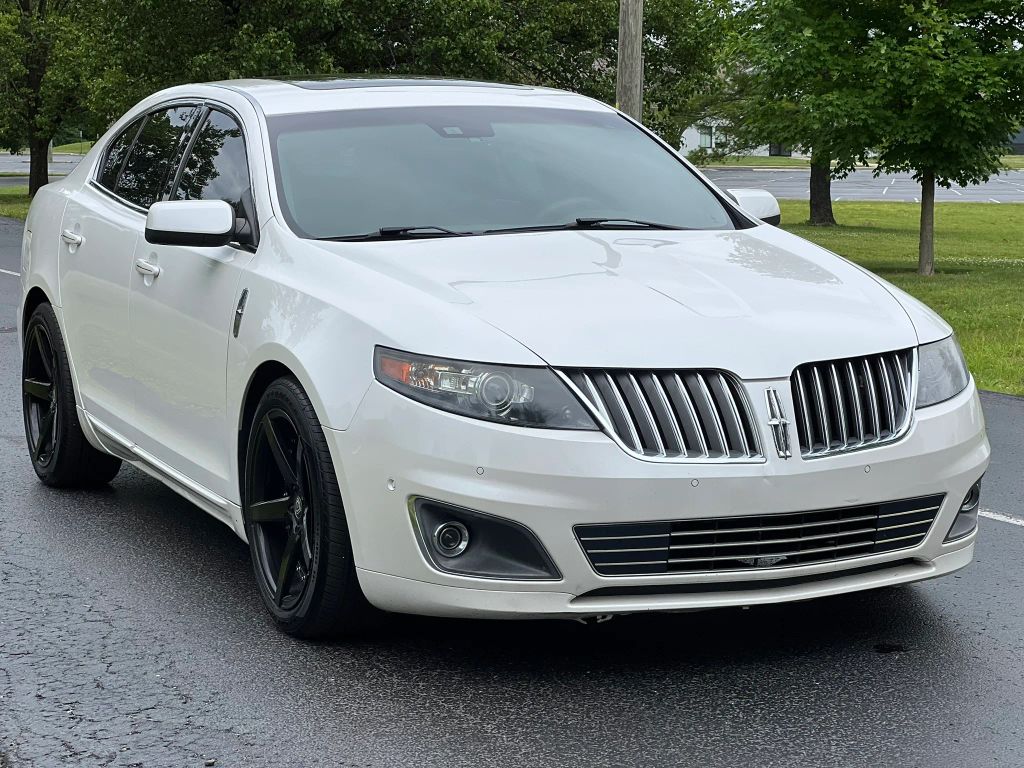 2012 Lincoln Mks photo 3