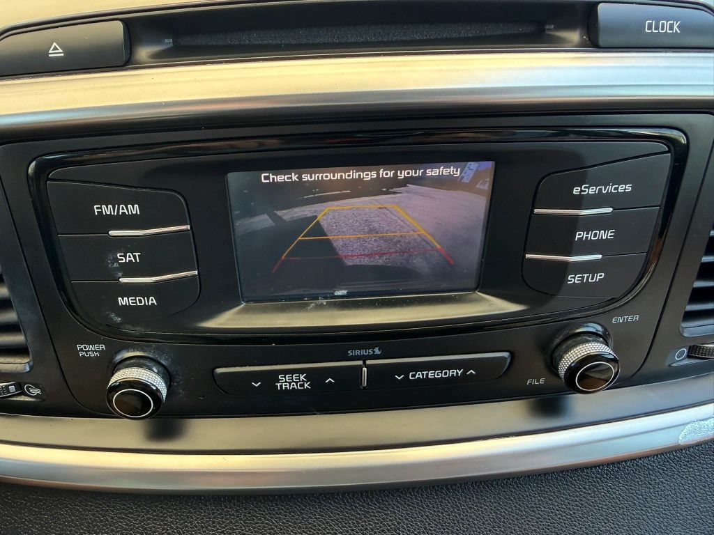 2016 Kia Sorento photo 4