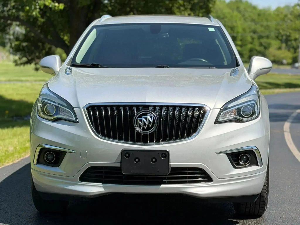 2017 Buick Envision photo 2