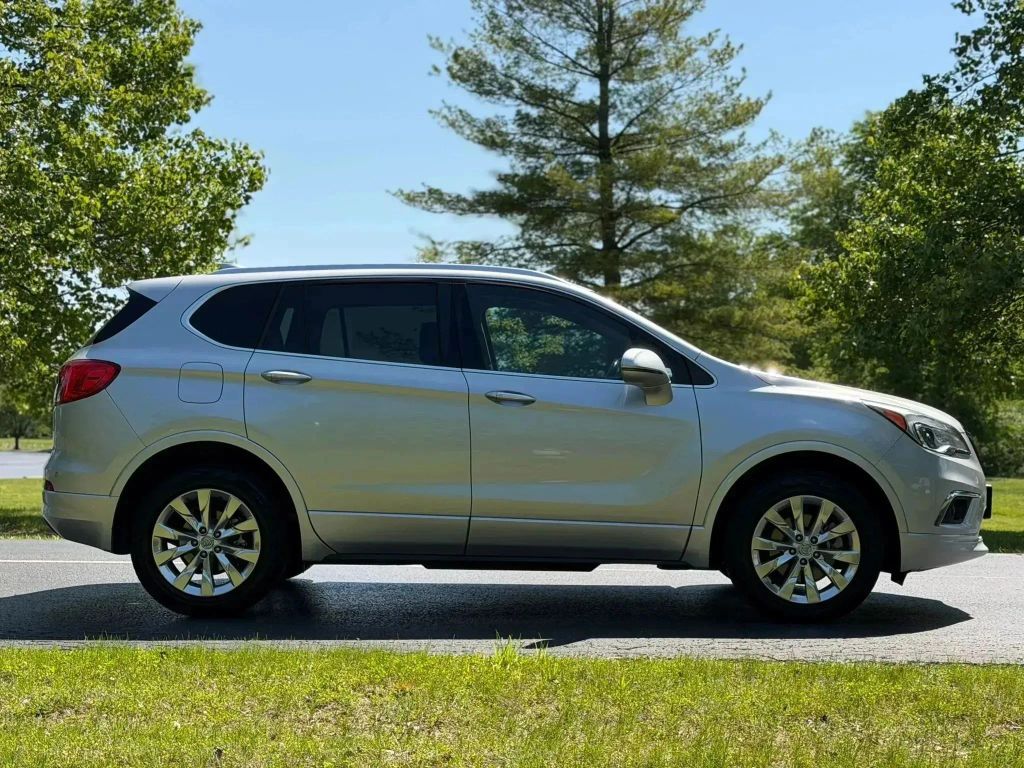 2017 Buick Envision photo 4