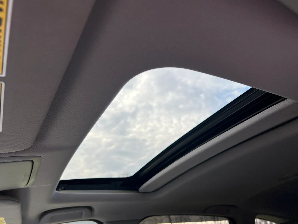 2019 Honda CR-V photo 4